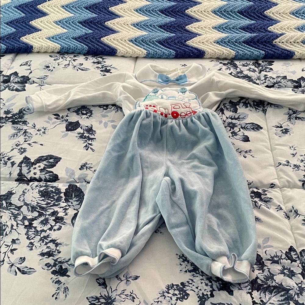 Vintage Carter's White/Baby Blue outfit